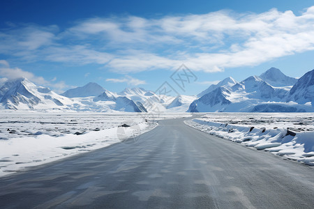 长路漫漫冰雪覆盖的长路背景