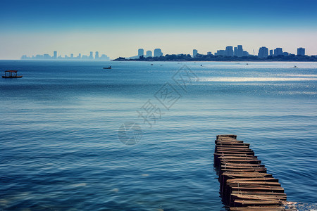 两眼相望隔海相望的城市背景