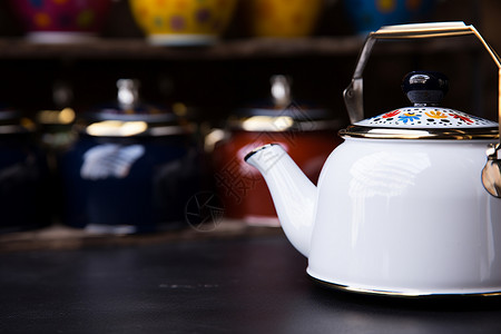 搪瓷白色茶壶背景
