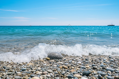 蔚蓝海水的度假海岸图片