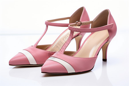 时髦的女性粉色高跟鞋高清图片