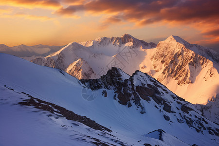 户外的雪山山脉图片