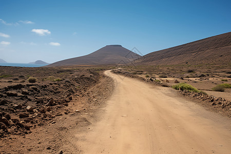 山丘道路图片