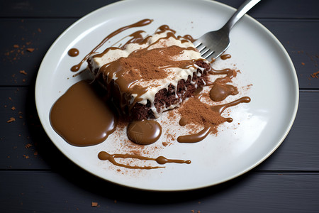 巧克力蛋糕上的叉子图片