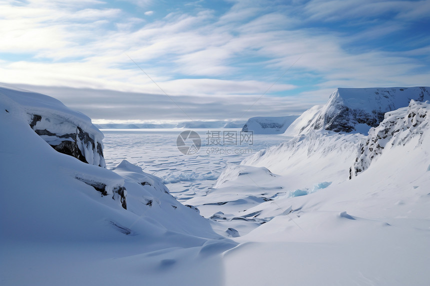 冬季冰封的高山景观图片