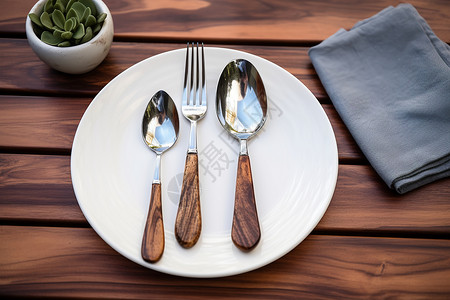 白色白字中的餐具用餐高清图片素材