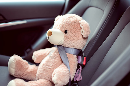 系安全带的小熊背景图片