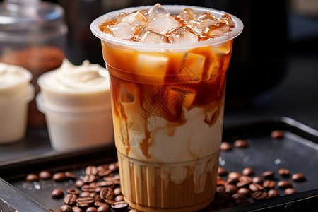 冰冷的糖浆咖啡背景图片