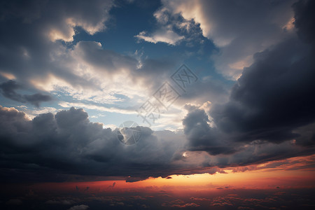 云海中的日落之景背景图片