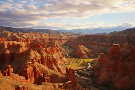 荒漠中的丹霞山脉背景图片