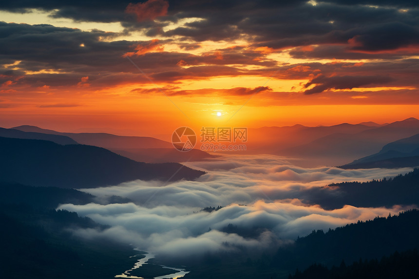 日出山谷的美丽景观图片
