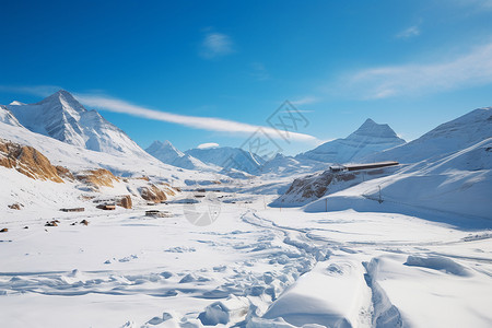 冬日的雪山风景背景图片