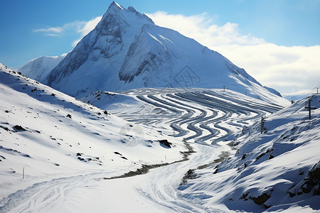 冰雪皑皑的山峰背景