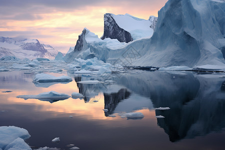 漂浮冰山冰山漂浮在海洋中背景