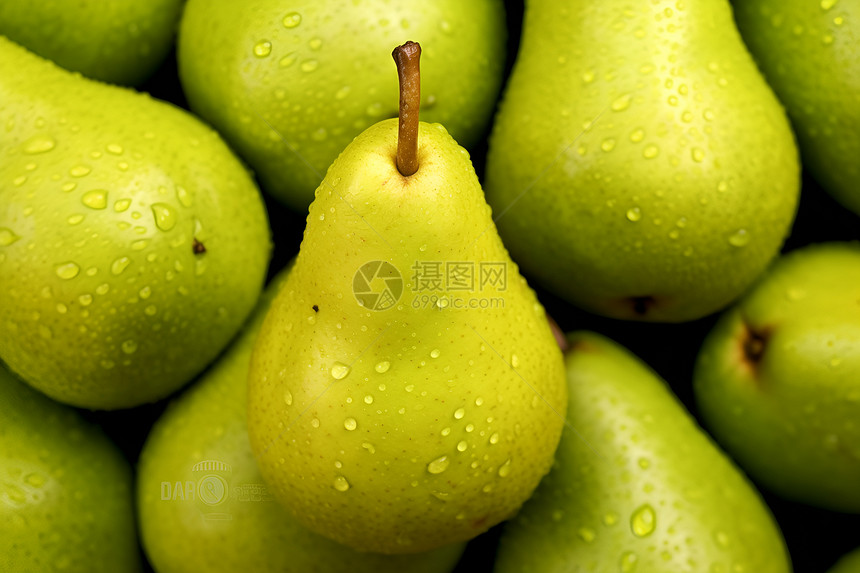 成熟的梨子图片