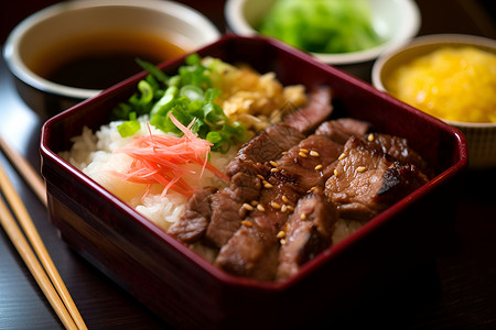 牛肉饭搭配烧烤牛肉饭高清图片