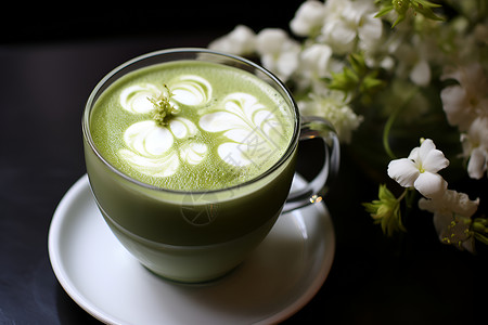 绿茶花香的饮品背景图片