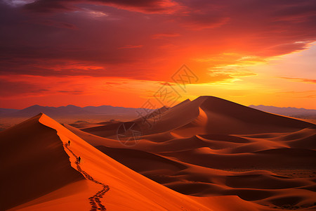 沙漠旅行中的日落美景背景图片