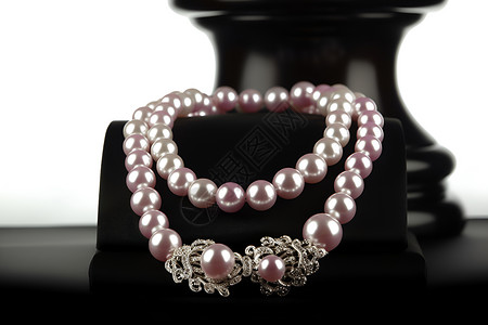 美丽的珍珠项链背景图片