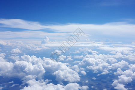 天空中洁白的云朵背景图片