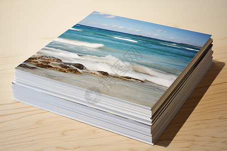打印照片桌子上的海滩明信片背景