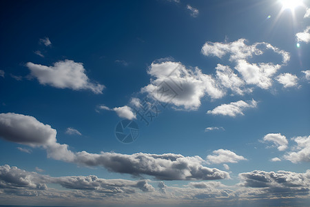 天空中的自然云朵背景图片