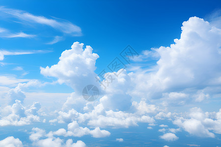 蓝天中的白色云朵背景图片