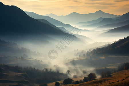 云雾缭绕的美丽风景背景图片