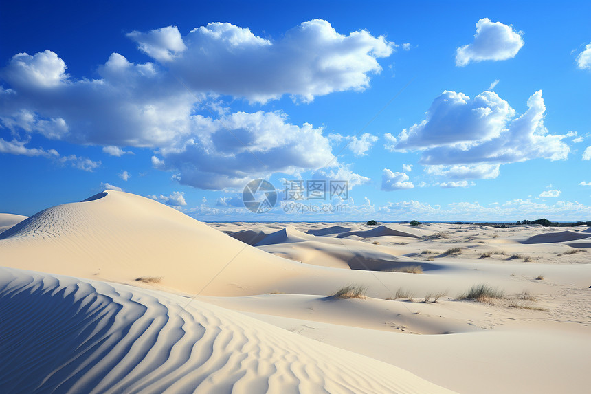 沙漠与云朵图片