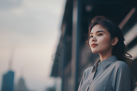 城市风景中的女人背景图片