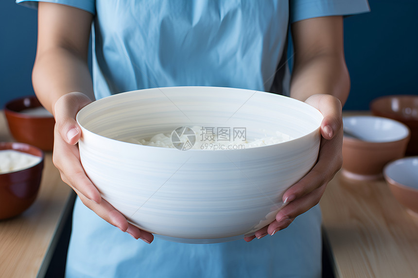白色陶瓷碗图片