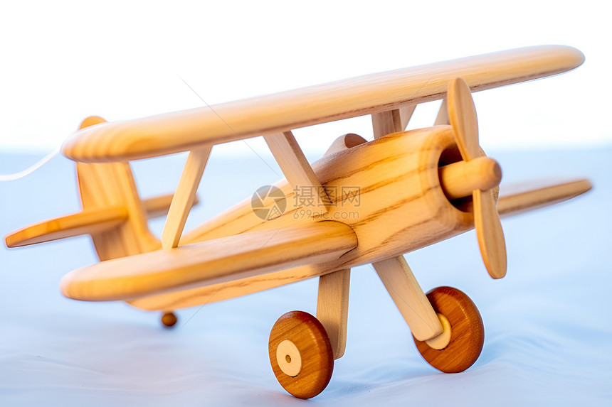 木头的飞机玩具图片
