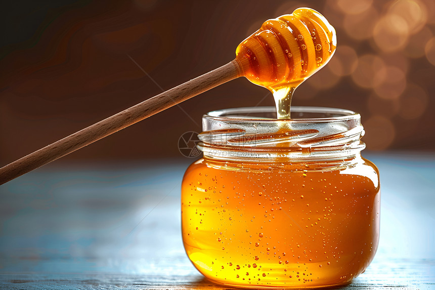 蜂蜜蘸过木勺图片