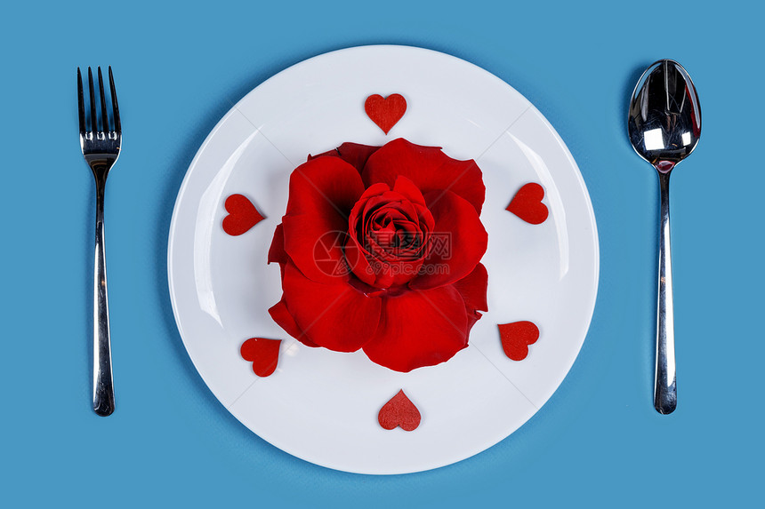 餐具套餐玫瑰花心蓝底情人节浪漫晚餐浪漫的晚餐图片