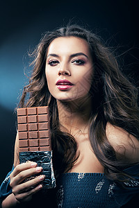 性感的女人有巧克力欲望图片