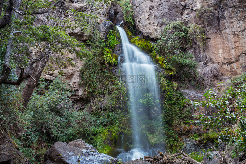 南美洲智利美丽的瀑布图片
