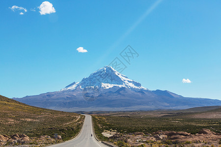 美丽的自然景观山脉火山安第斯地区,玻利维亚图片