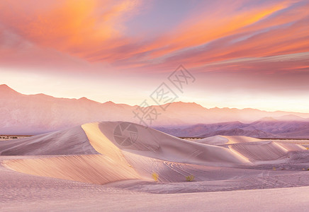 加州沙漠热美国加州的沙丘美丽的自然景观旅游日出背景背景