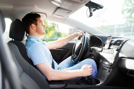 运输,车辆人的男子或司机驾驶汽车夏天夏天开车的人或司机图片