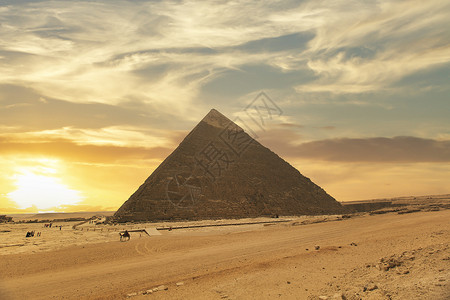 埃及吉萨大金字塔的形象高清图片