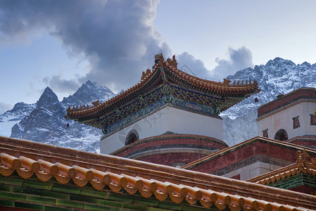 阁皂山中国传统建筑山区背景