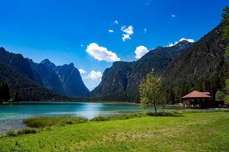 西科菲尔多比亚科湖白云岩,美丽的自然意大利自然景观阿尔卑斯山背景