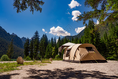 湖边露营多比亚科湖白云岩,美丽的自然意大利自然景观阿尔卑斯山图片