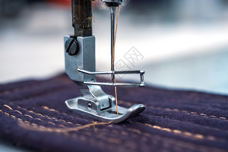 专业缝纫机特写现代纺工业高清图片