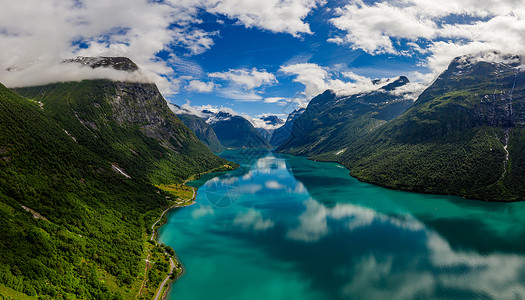 美丽的自然挪威自然景观洛瓦尼特湖洛达尔山谷高清图片