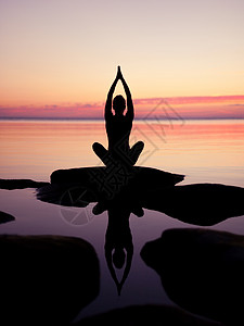 瑜伽黎明健康的能量高清图片