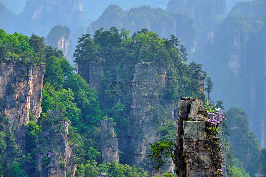 中国著名的旅游景点张家界石柱崖山日落湖南武陵源张家界山脉,中国图片