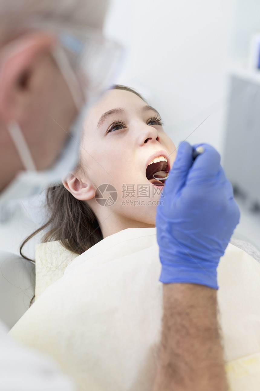 牙医牙科诊所用设备检查病人图片