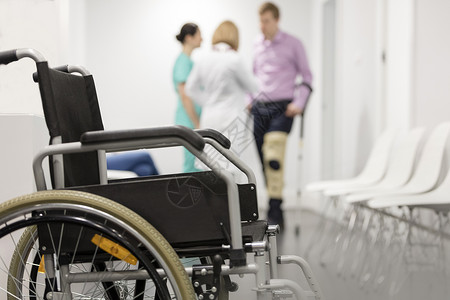 医院病人医生轮椅图片