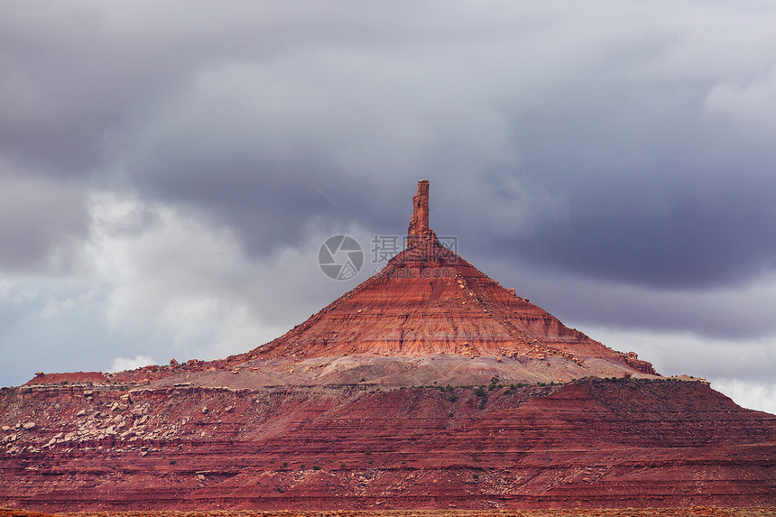 美国犹他州的砂岩地层美丽的寻常的风景图片